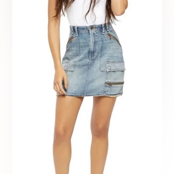 Free People Women's Icon Wash Cotton Avenue Utility Denim Mini Skirt Sz 26 - Picture 2 of 6